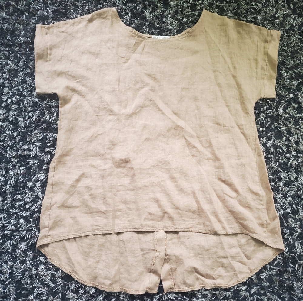 Casual Linen Blend High-Low Hem Top in Beige
